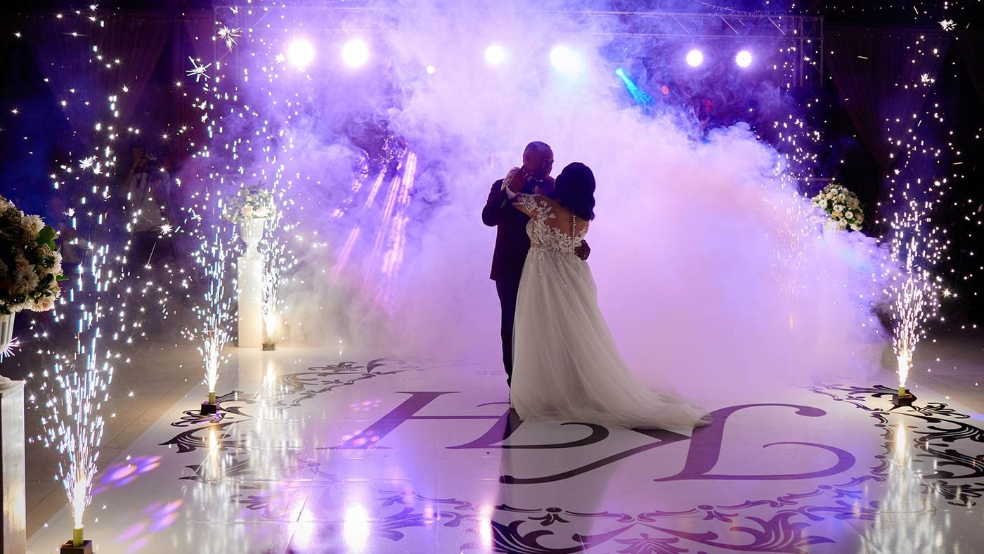 Première danse d’un mariage photographié par Yfaly